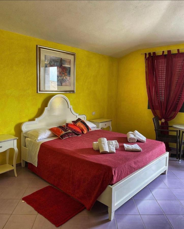 Hotel La Ciaccia Валледория Экстерьер фото