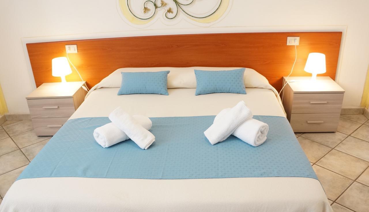 Hotel La Ciaccia Валледория Экстерьер фото