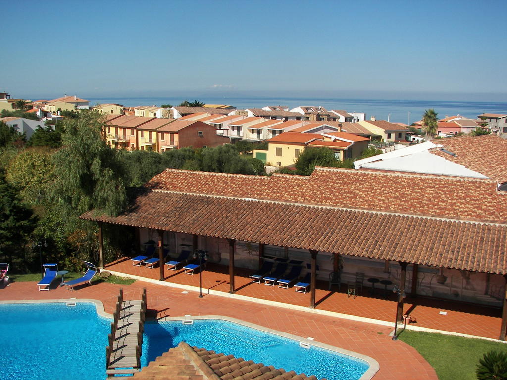 Hotel La Ciaccia Валледория Экстерьер фото